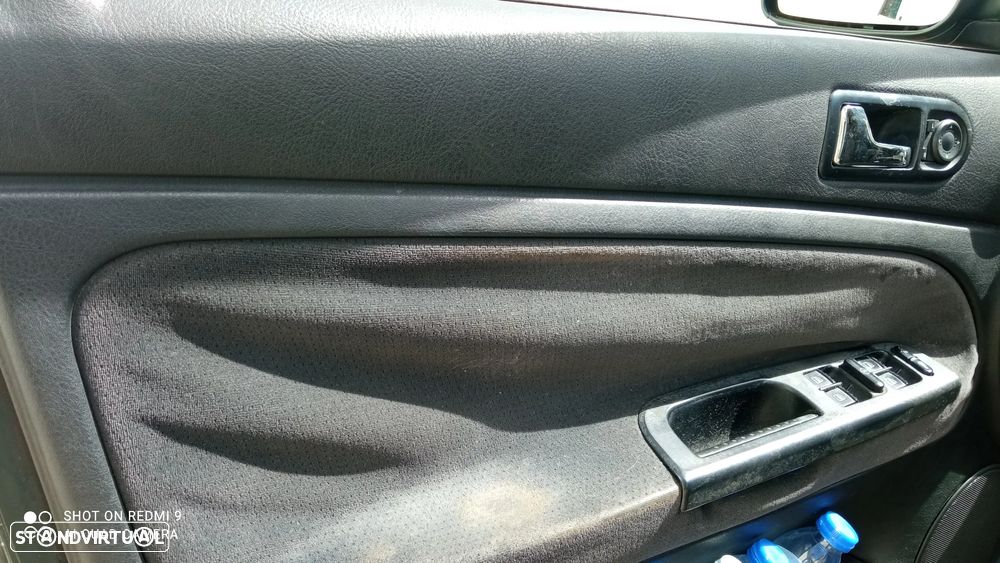 VW Passat 1.9 TDi Confortline - 22