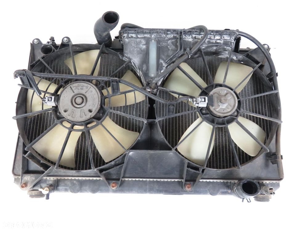 CHŁODNICA WODY WENTYLATORY LEXUS IS I IS200 4221719732 1636370010S - 4