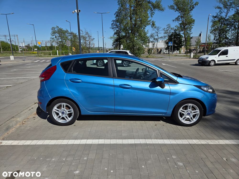 Ford Fiesta 1.4 TDCI Connection - 11