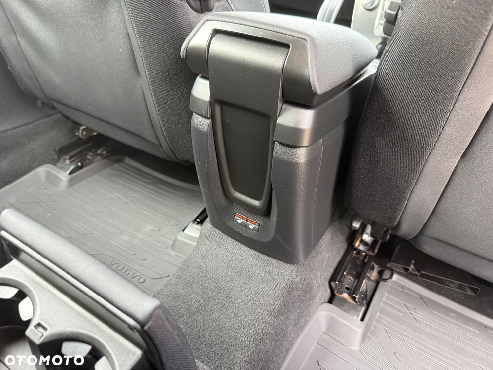 Volvo V40 D2 Momentum - 27