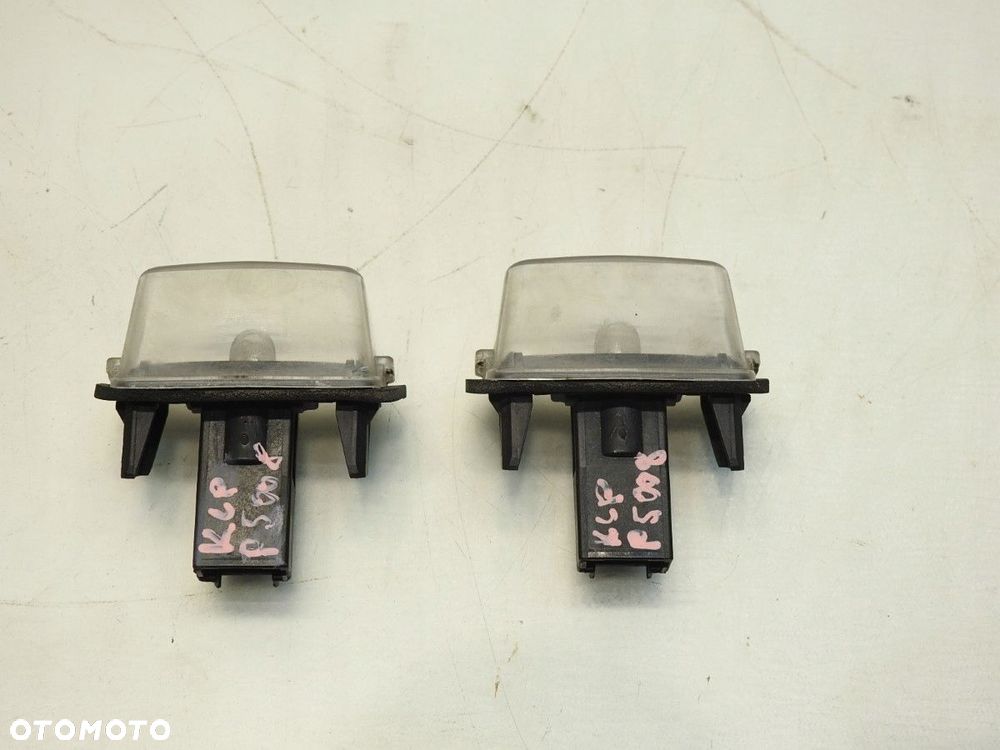 LAMPKA TABLICY REJESTRACYJNEJ PEUGEOT 5008 I 71907190 - 5