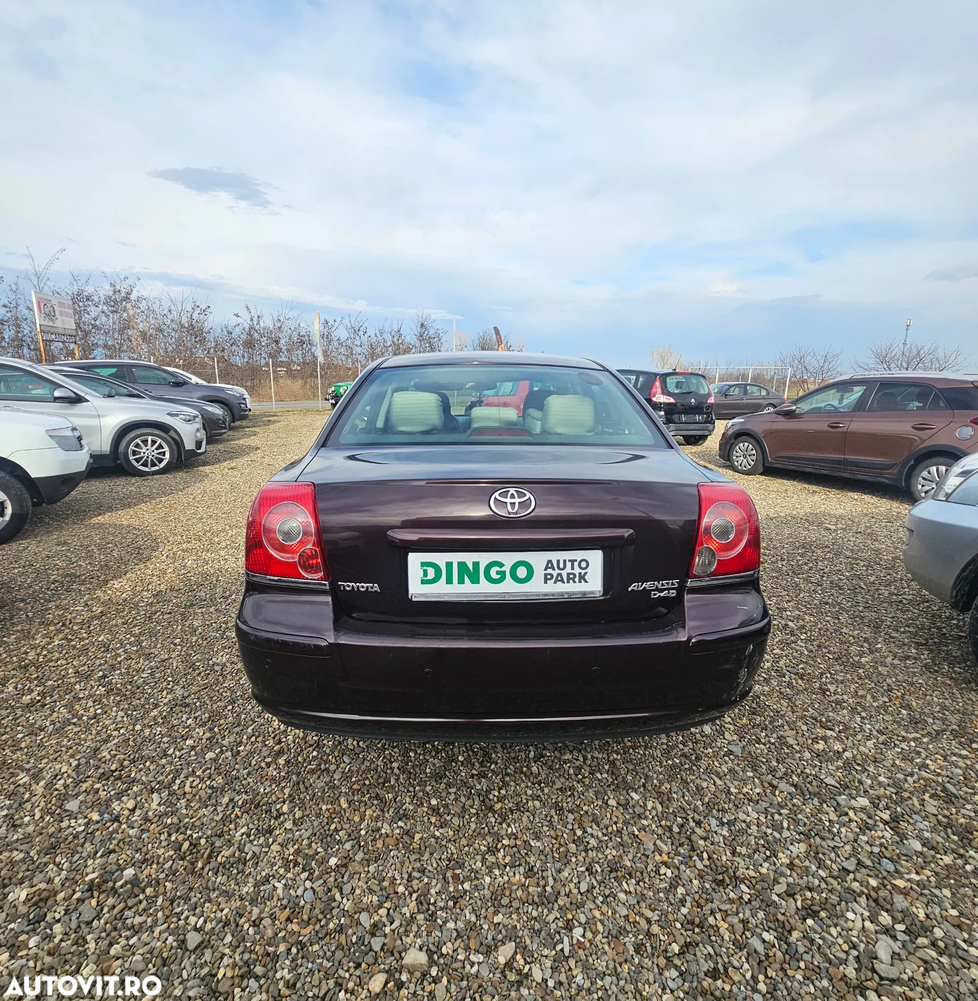 Toyota Avensis 2.0 D-4D - 9