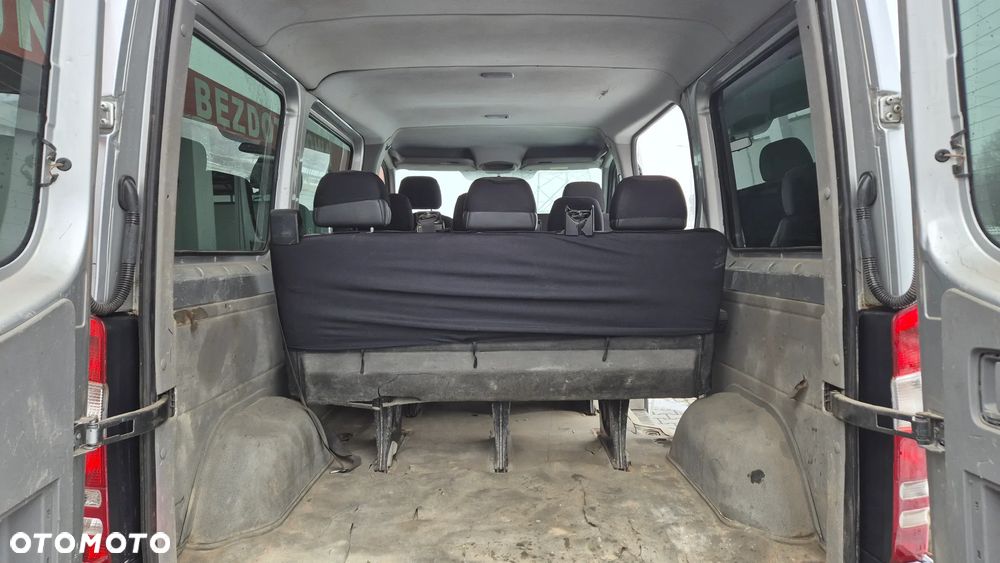 Mercedes-Benz Sprinter - 7