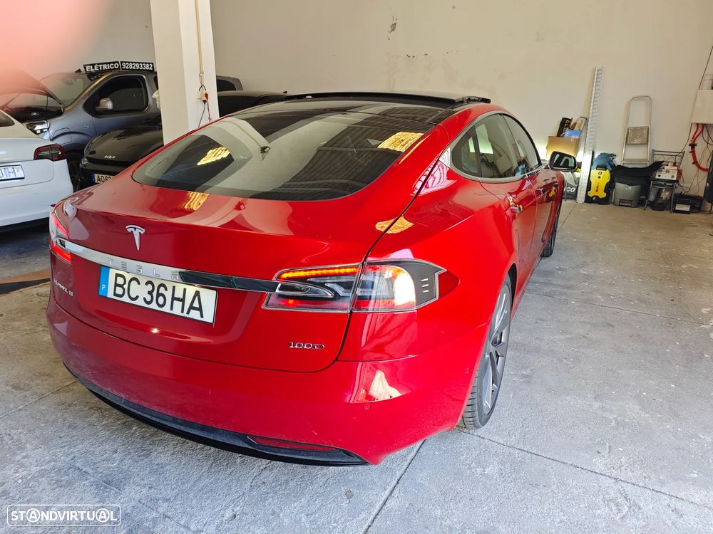 Tesla Model S 100D - 12