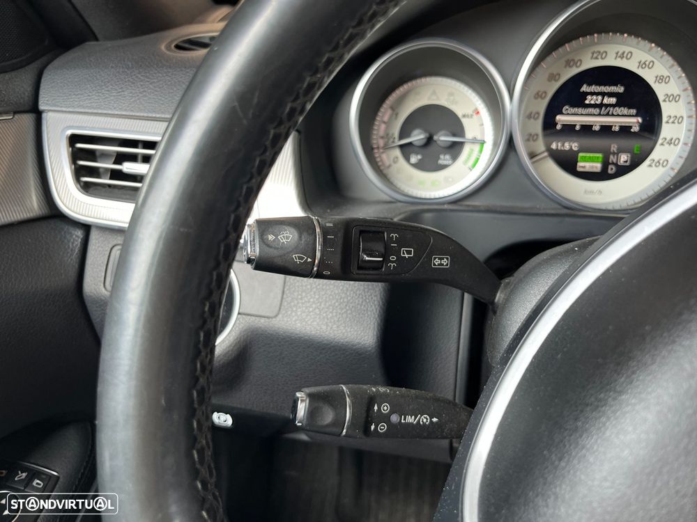 Mercedes-Benz E 300 Bluetec Hybrid Avantgarde - 21