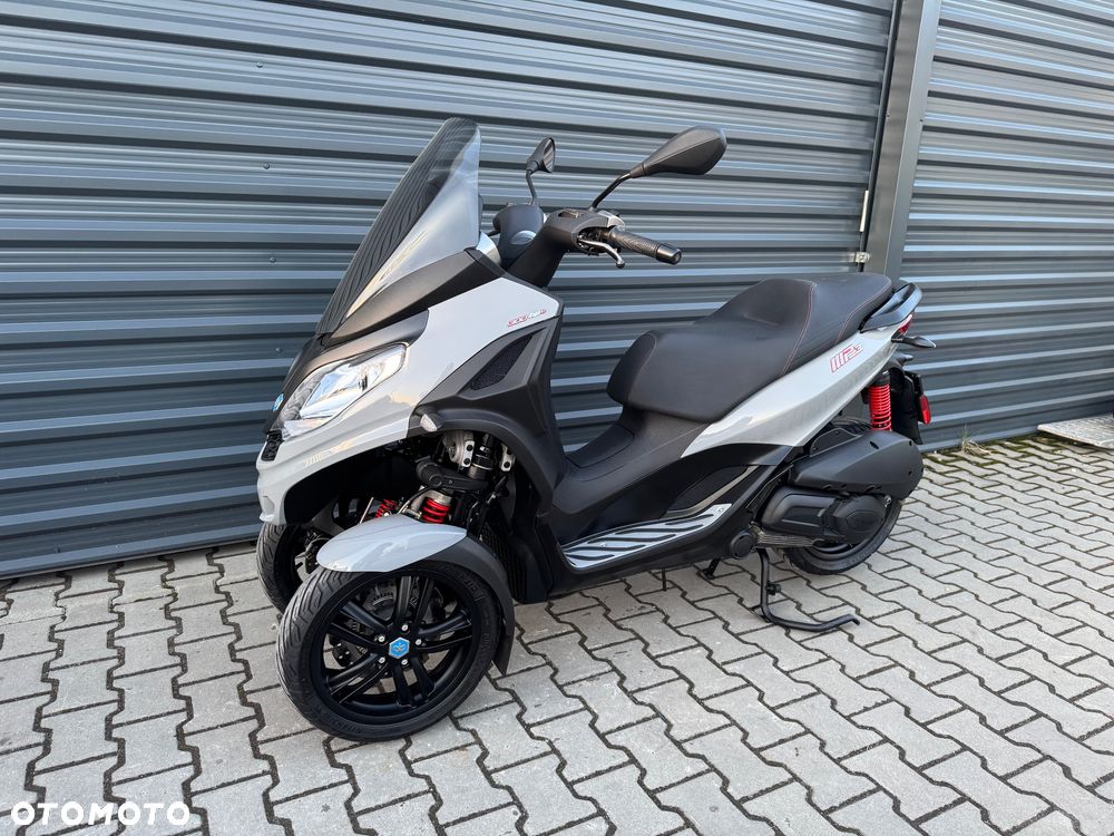 Piaggio MP-3 - 3