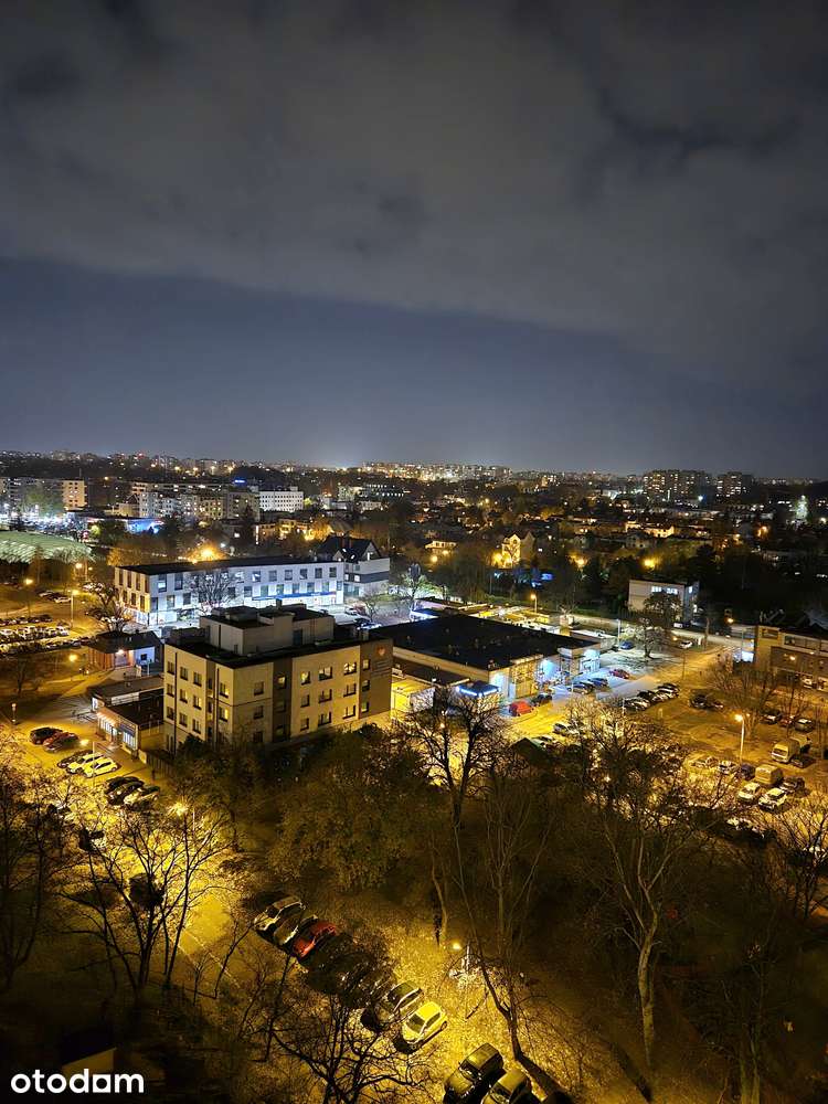 Mieszkanie dla pary lub singla na Bielanach z widokiem na Warszawę.