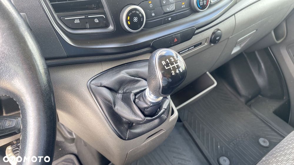 Ford Transit - 18