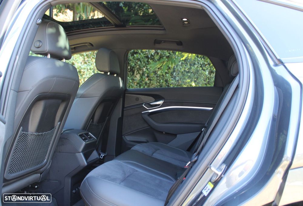 Audi Q8 e-Tron 50 quattro S line - 13