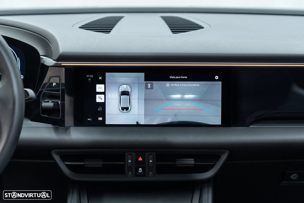 Porsche Macan Electric - 49
