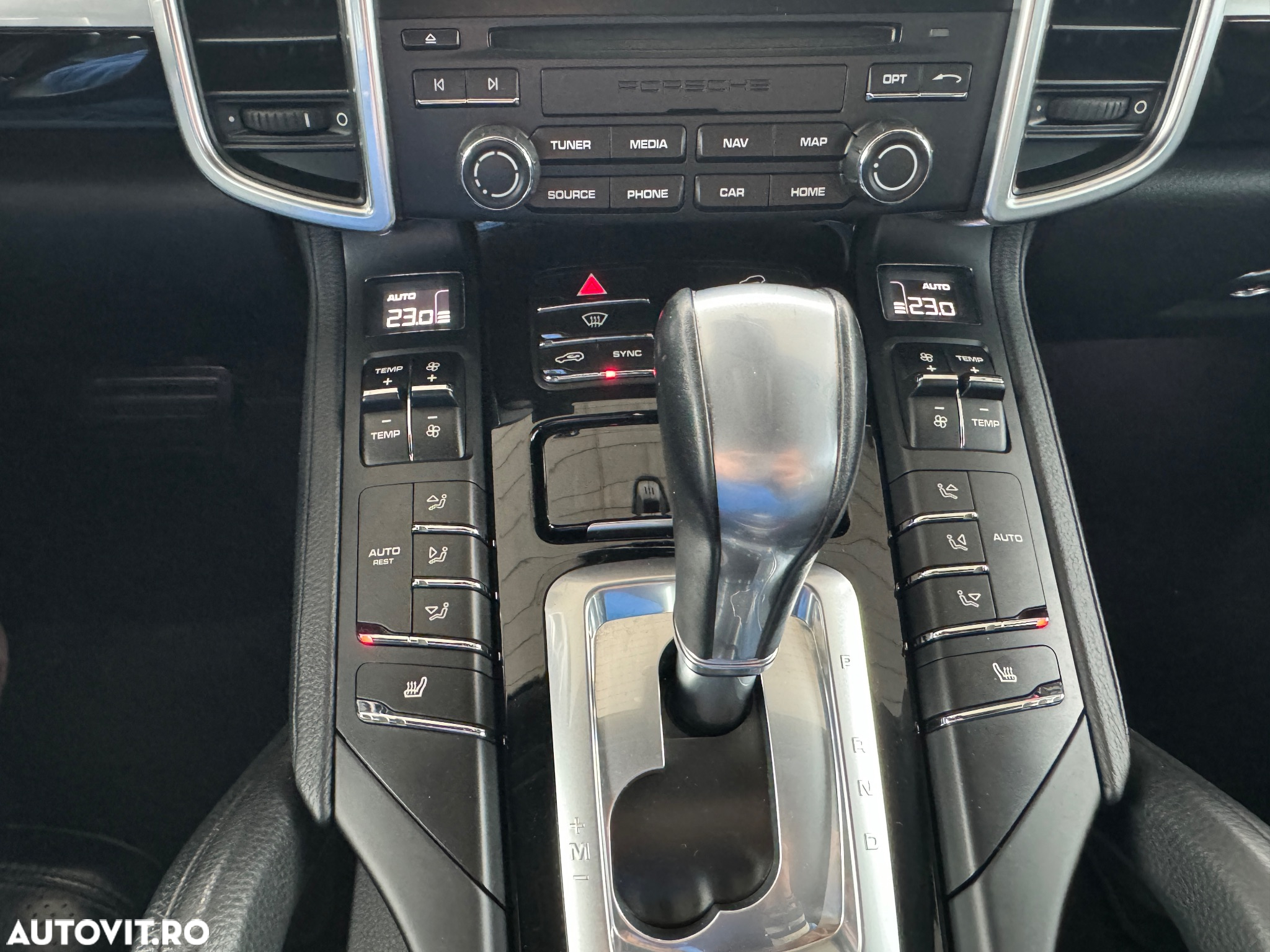 Porsche Cayenne Diesel Platinum Edition - 16