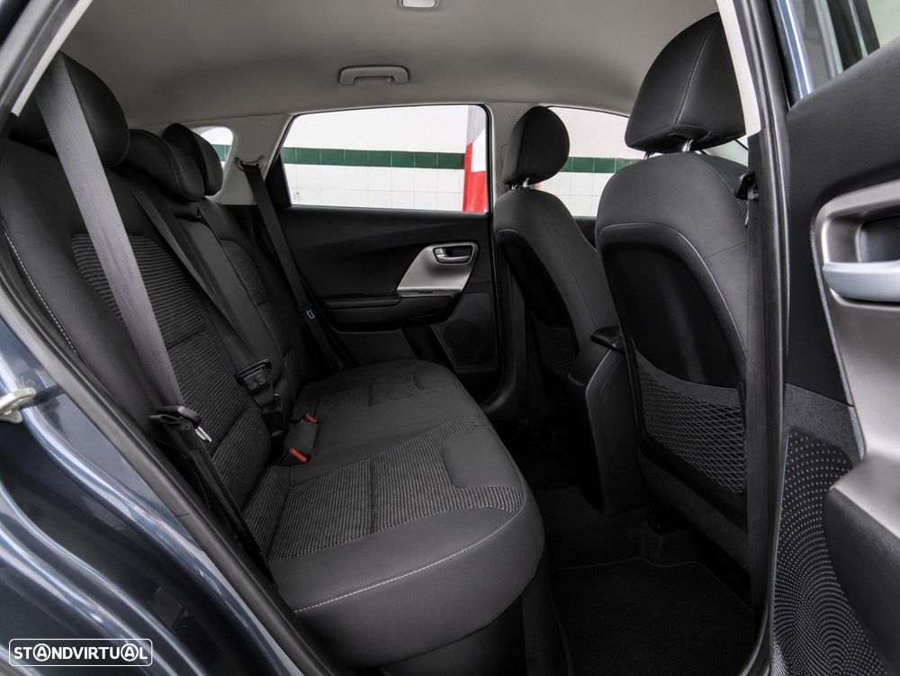 Kia Niro 1.6 GDi HEV Urban - 14