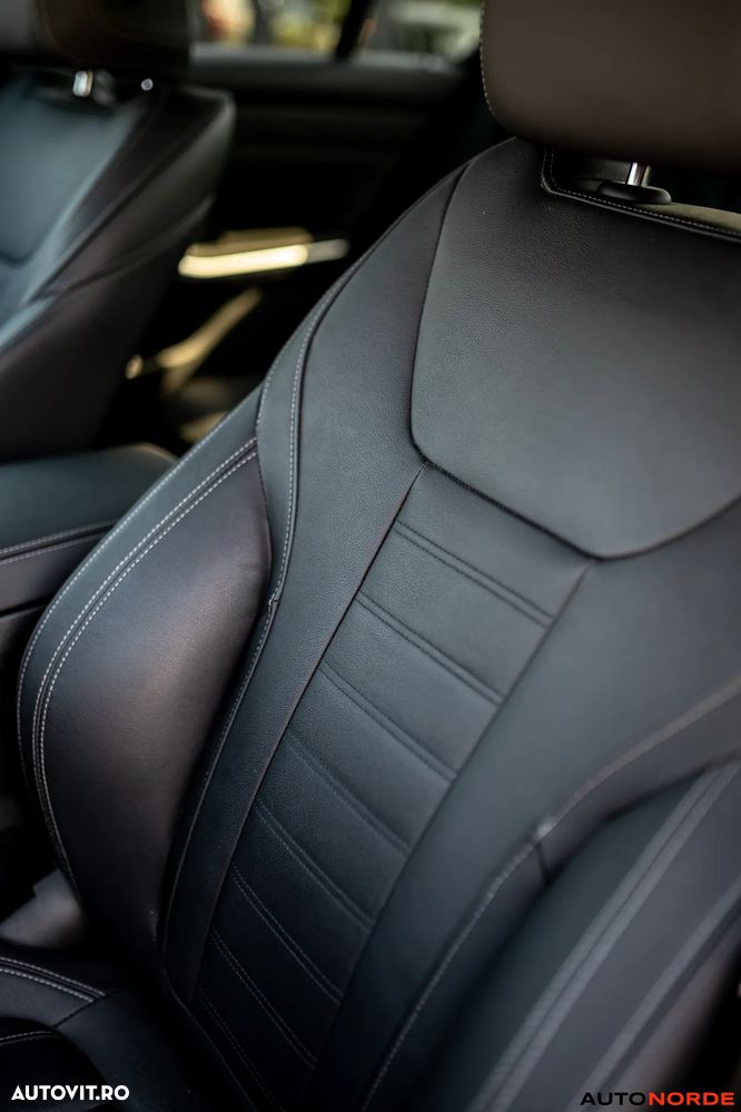 BMW Seria 3 320d xDrive Aut. M Sport - 35