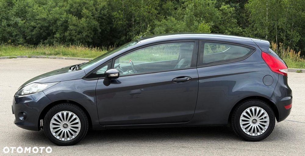 Ford Fiesta 1.6 TDCi Titanium - 8