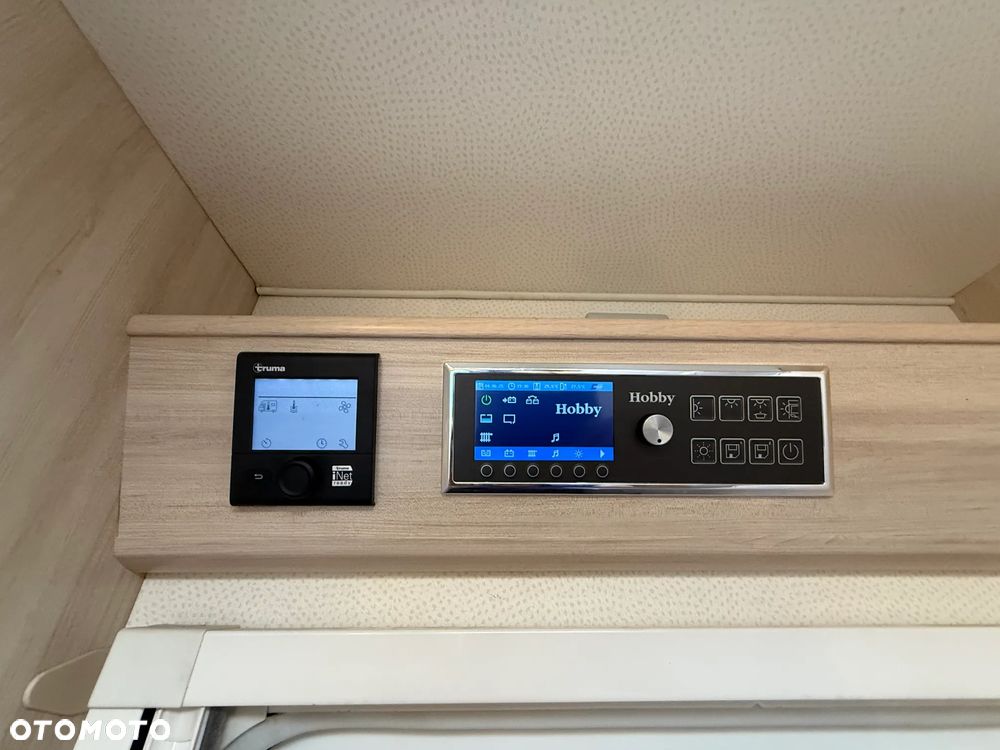 Hobby Kamper,camper I właściciel garażowany 6-osób - 24