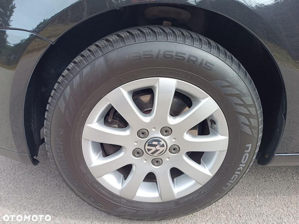 Volkswagen Golf 1.6 Comfortline - 28