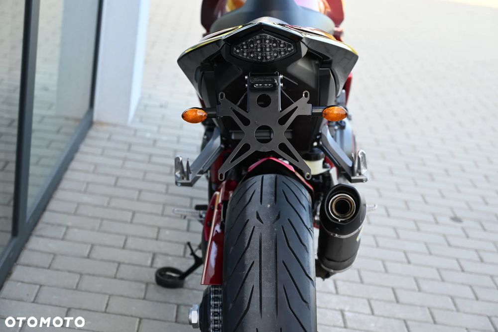 Honda CB - 8