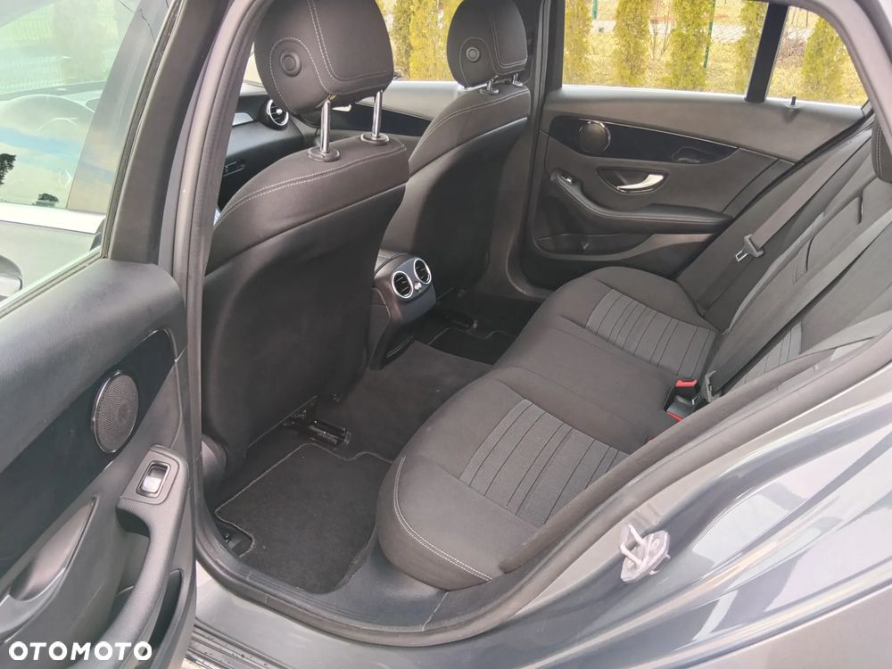 Mercedes-Benz Klasa C 300 de 9G-TRONIC Avantgarde - 8