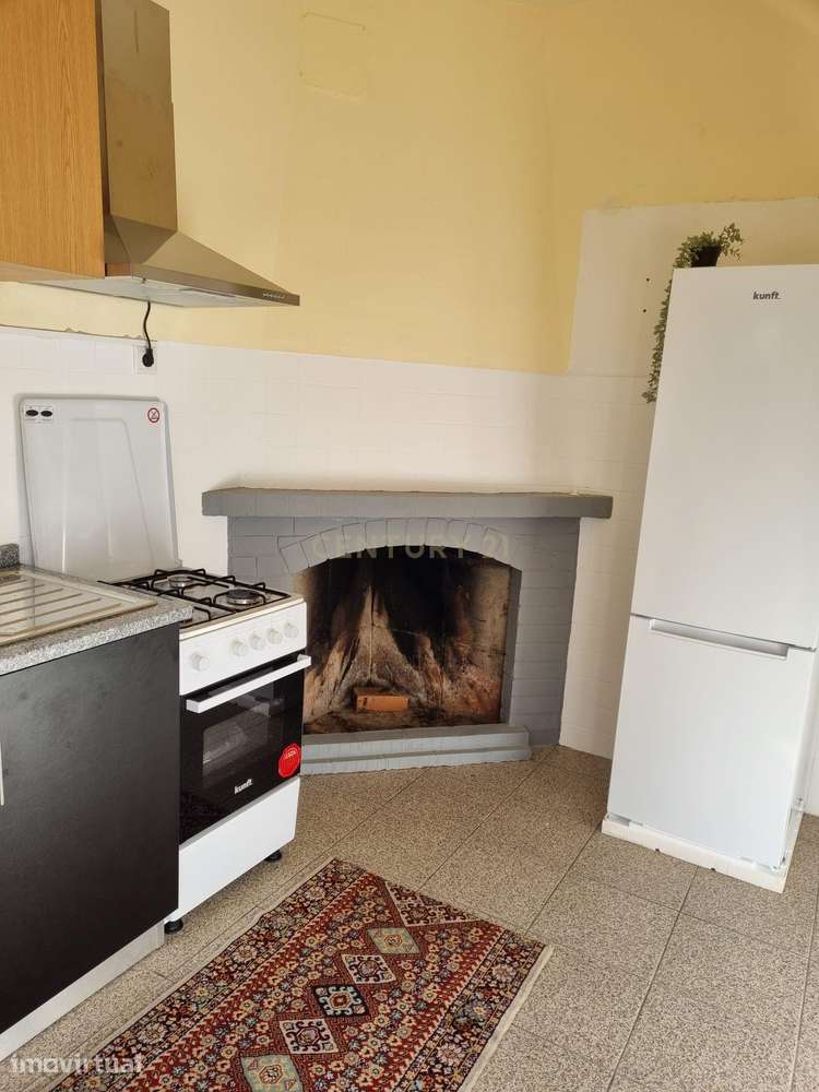 Moradia T2 Renovada com Quintal | Vimieiro, Santa Comba Dão - Grande imagem: 4/8