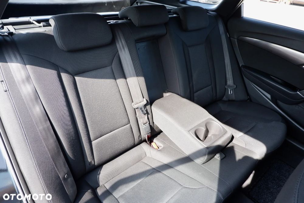 Hyundai i40 1.7 CRDi Automatik Style - 12
