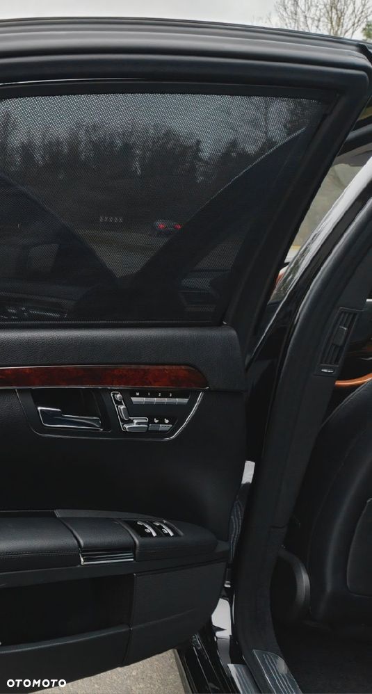 Mercedes-Benz Klasa S 500 L 4Matic 7G-TRONIC - 31