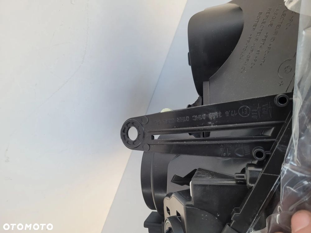 Dacia Duster I lift lampa przód prawa zwykła nowa - 3