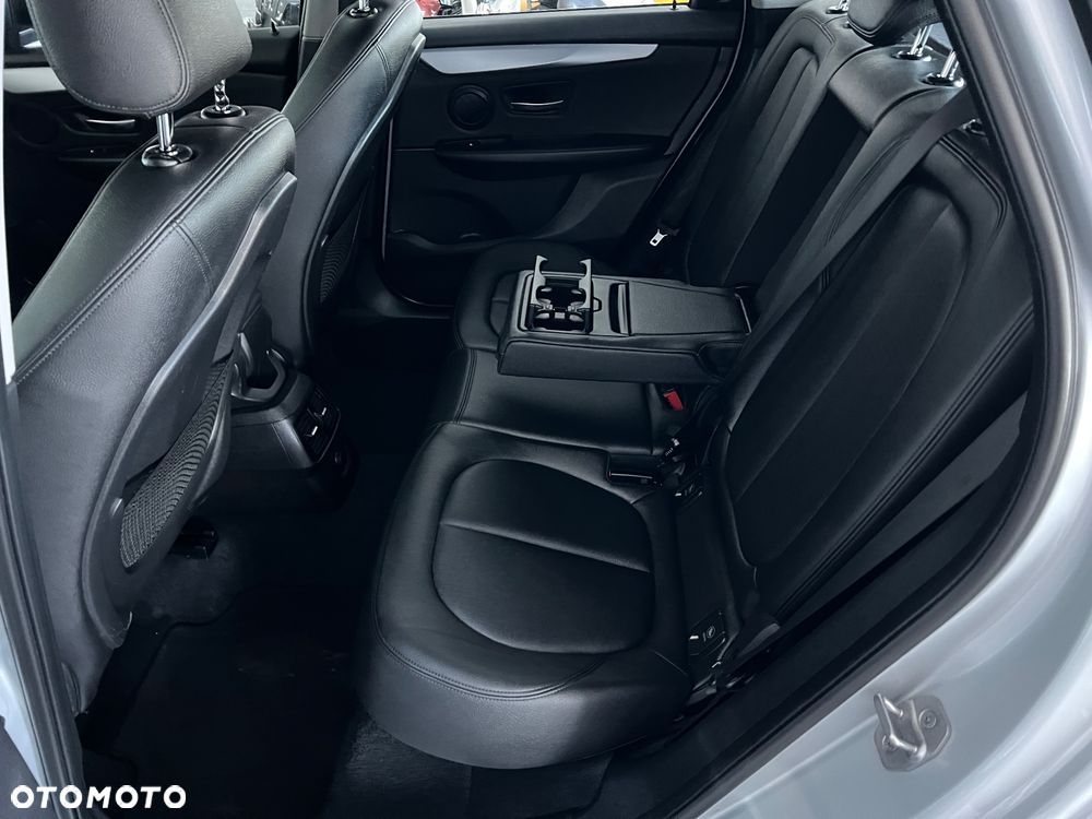 BMW Seria 2 218d Sport-Aut Luxury Line - 18