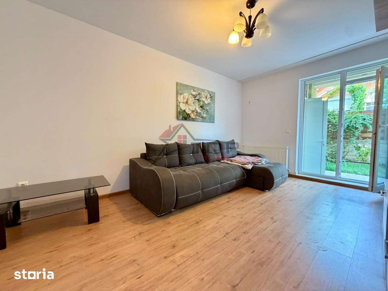 Apartament cu 2 camere decomandat + gardina 80mp, loc de parcare Rediu — fotografia 1