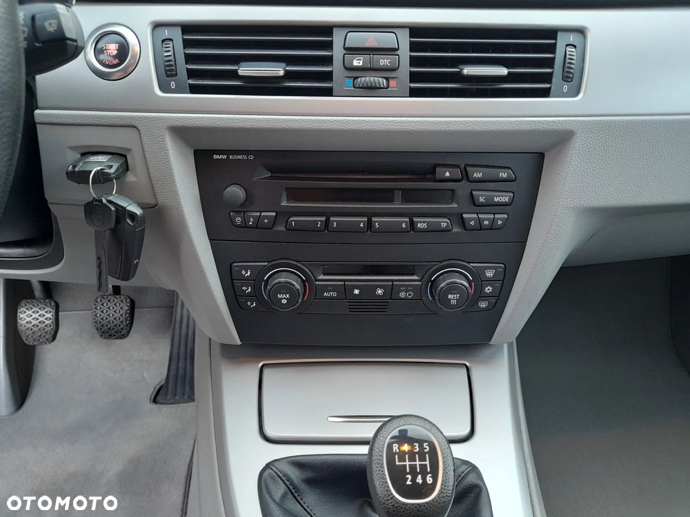 BMW Seria 3 - 12