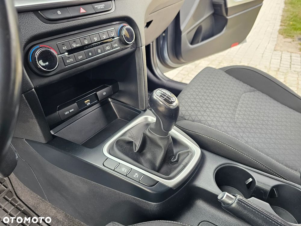 Kia XCeed 1.4 T-GDI L Business Line - 18