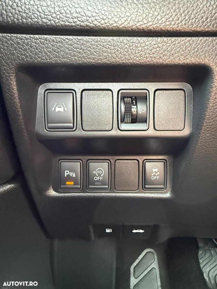 Nissan Qashqai 1.5 DCI N-Connecta - 25