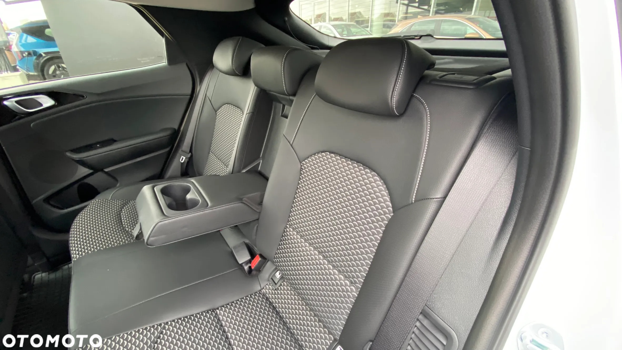 Kia XCeed - 15