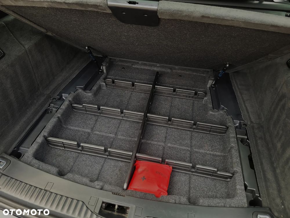 BMW Seria 5 520d Touring Edition Fleet Sport - 36