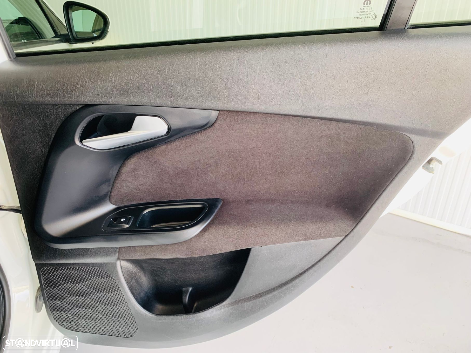 Fiat Tipo Station Wagon 1.3 M-Jet Lounge J17 - 33