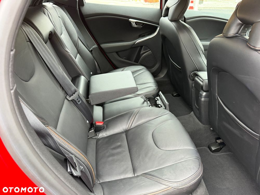 Volvo V40 Cross Country 2014