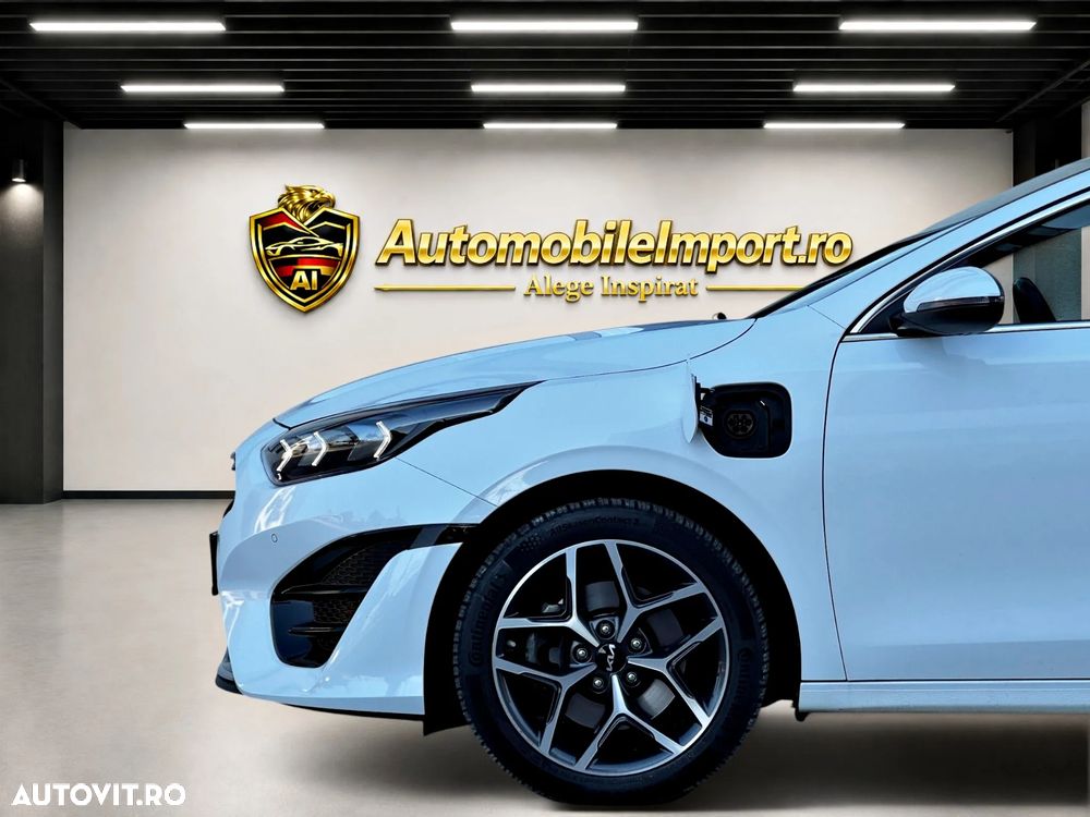 Kia Ceed 1.6 GDI DCT OPF Spirit - 32