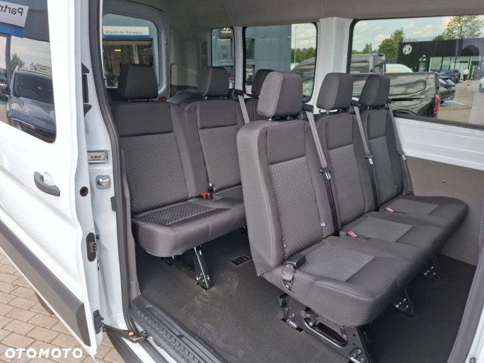 Ford Transit - 11