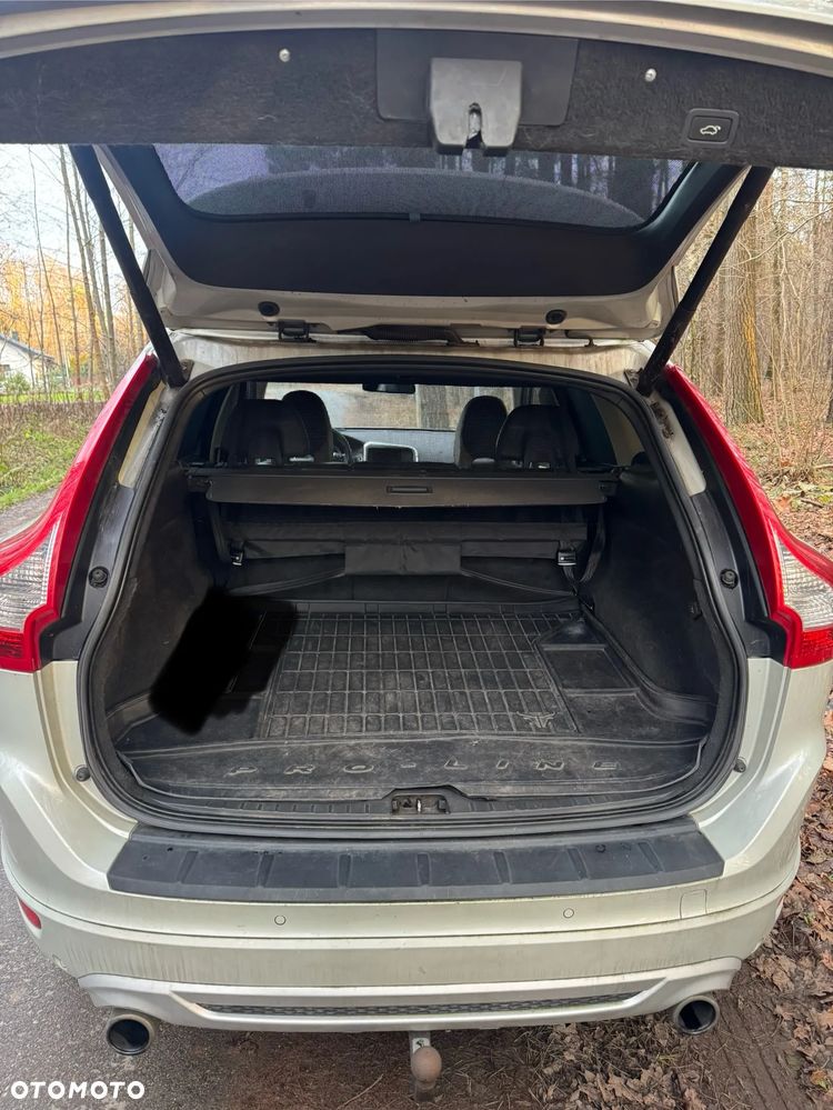 Volvo XC 60 D5 AWD RDesign - 21