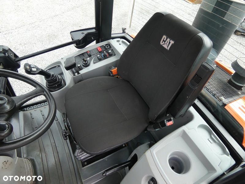 Caterpillar CAT 906H2 / Z Niemiec / Serwisowany / Bez DPF / - 10