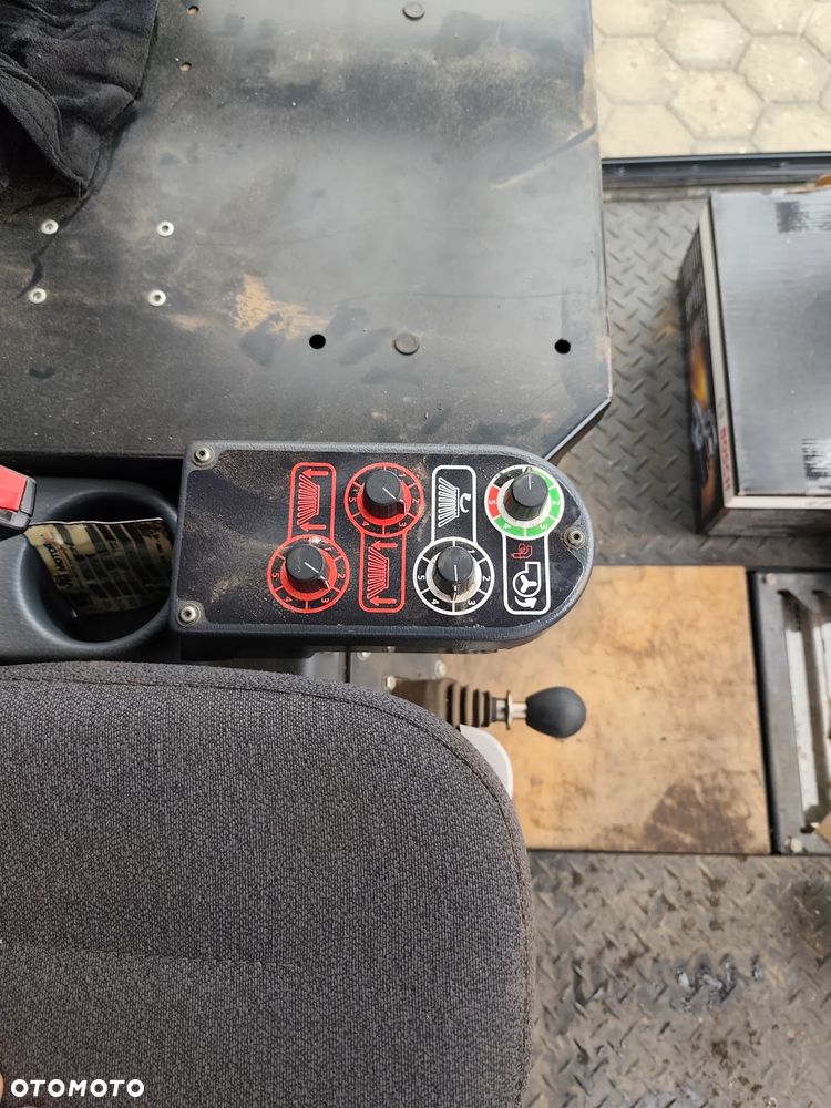 Aebi Schmidt COMPACT 200 Swingo - 11