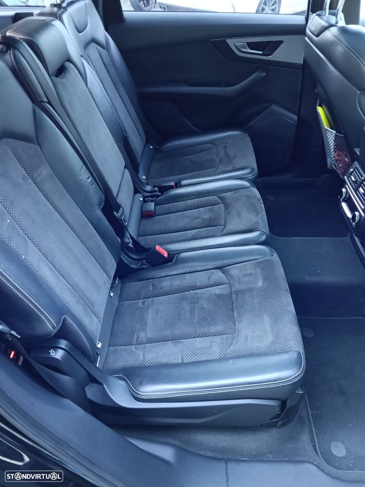 Audi Q7 50 TDI quattro Tiptronic 7L - 14