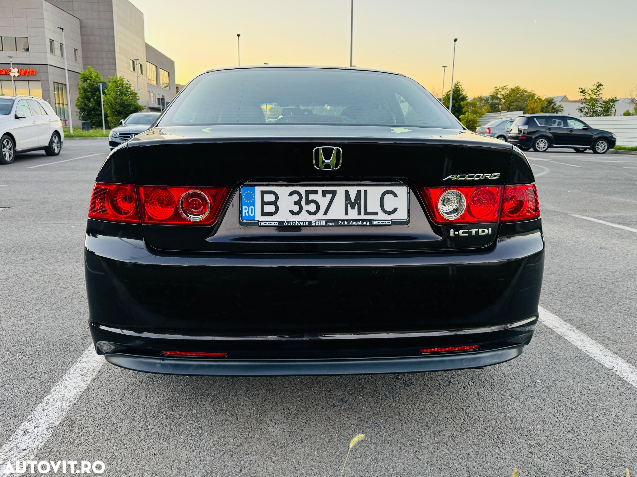 Honda Accord 2.2CDTi Tourer ES - 4