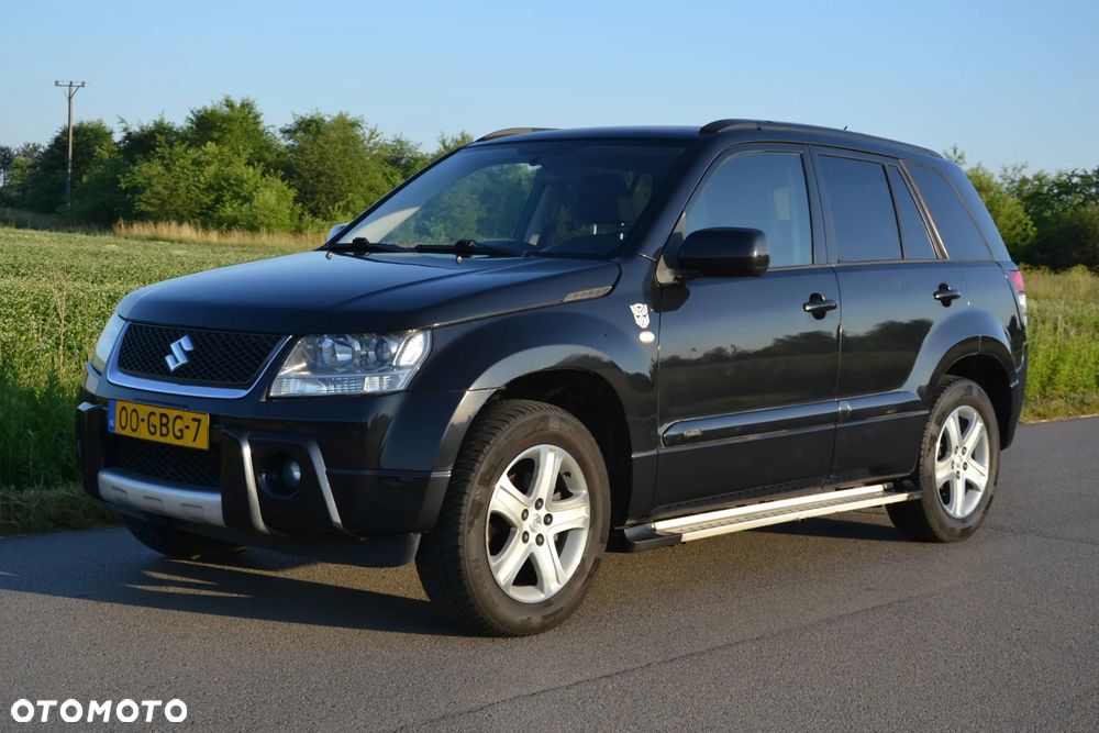 Suzuki Grand Vitara 2.0 De luxe - 36