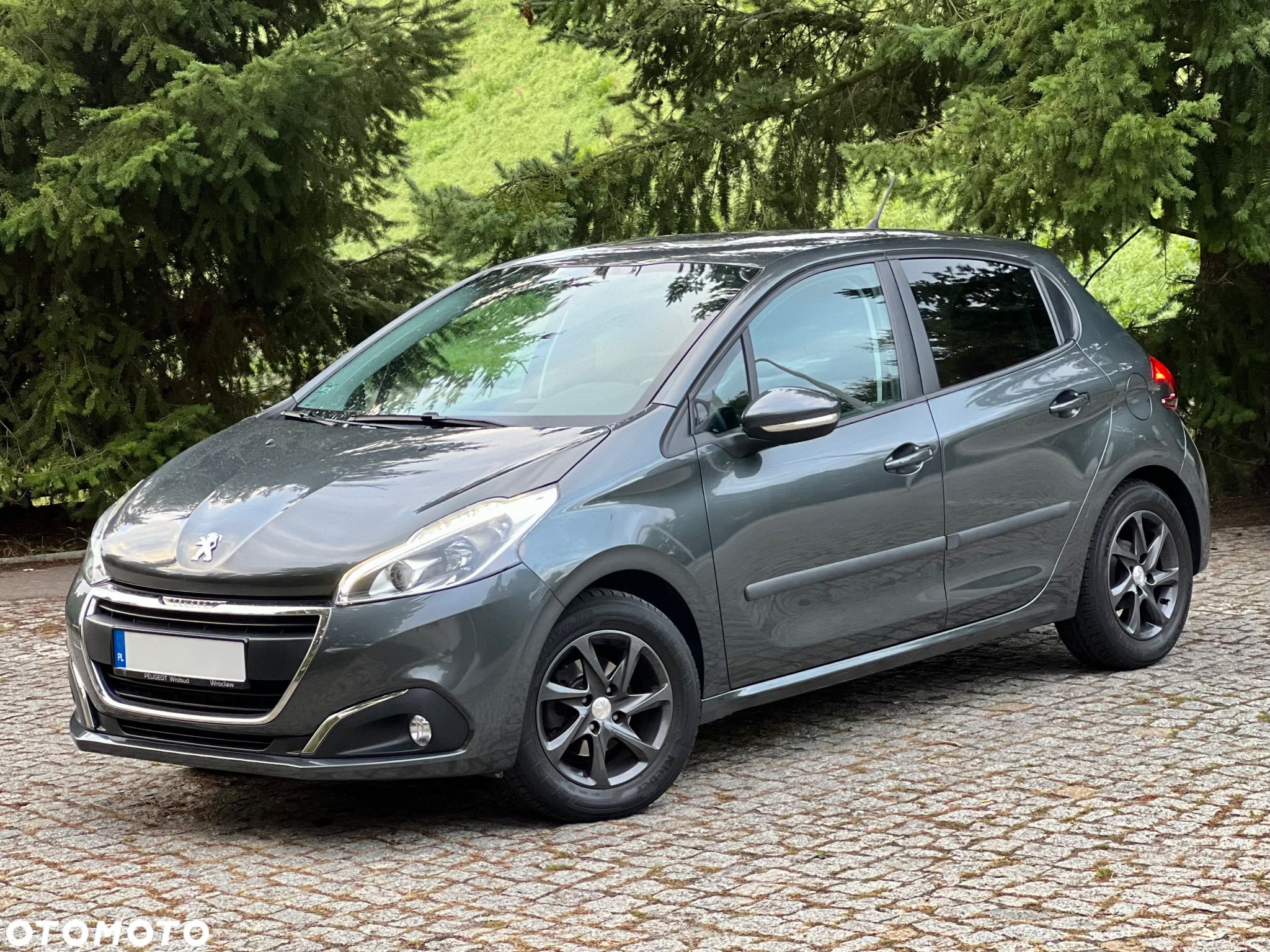 Peugeot 208 - 3