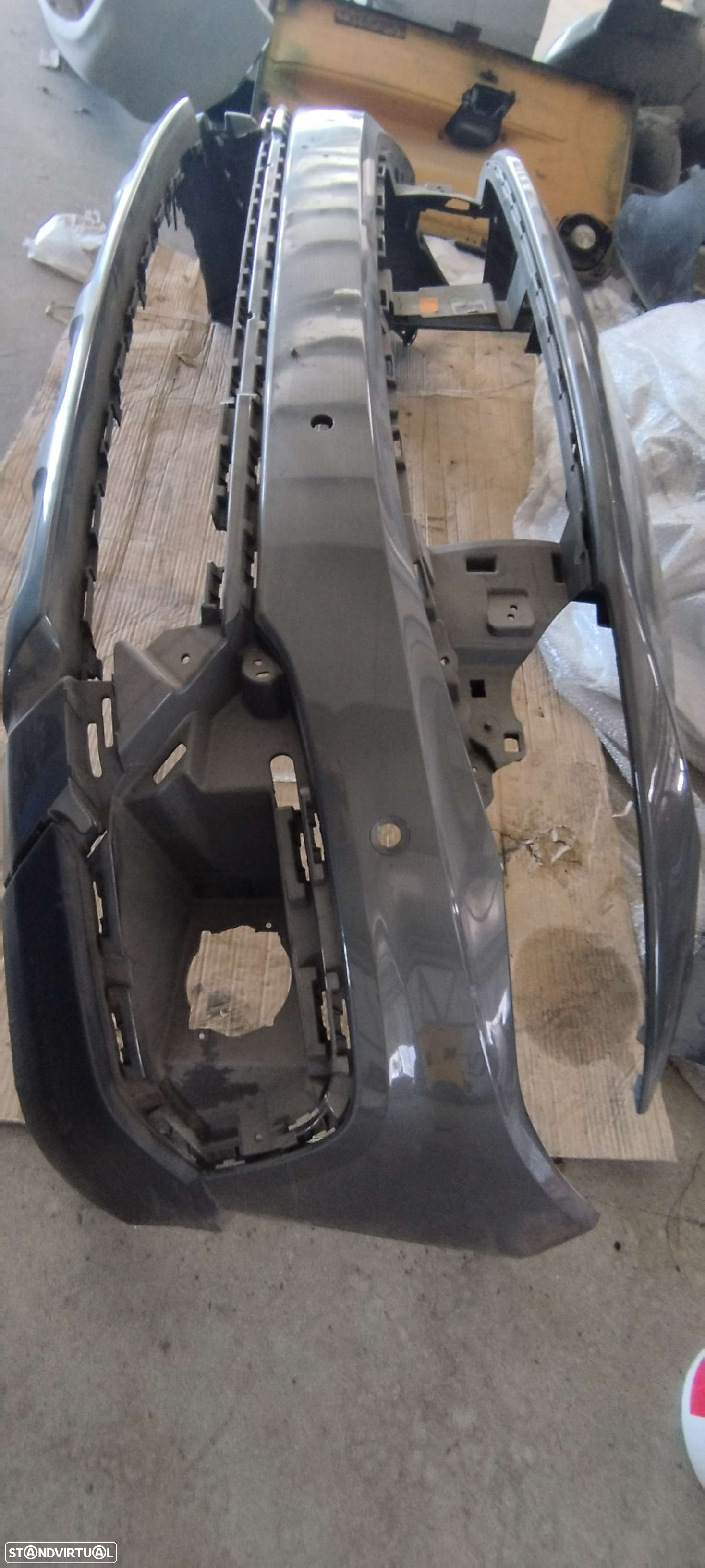 PARA-CHOQUES FRONTAL FIAT TIPO - 3
