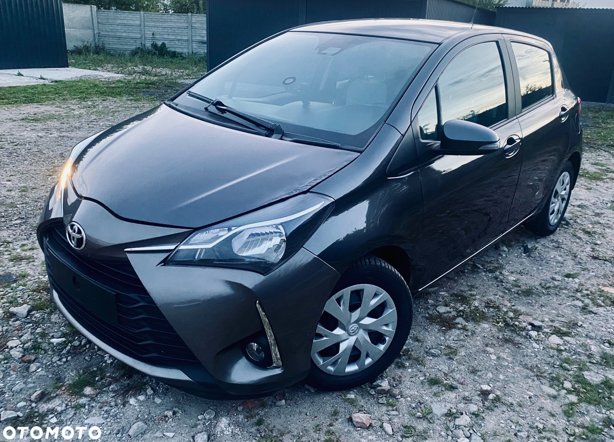 Toyota Yaris - 13