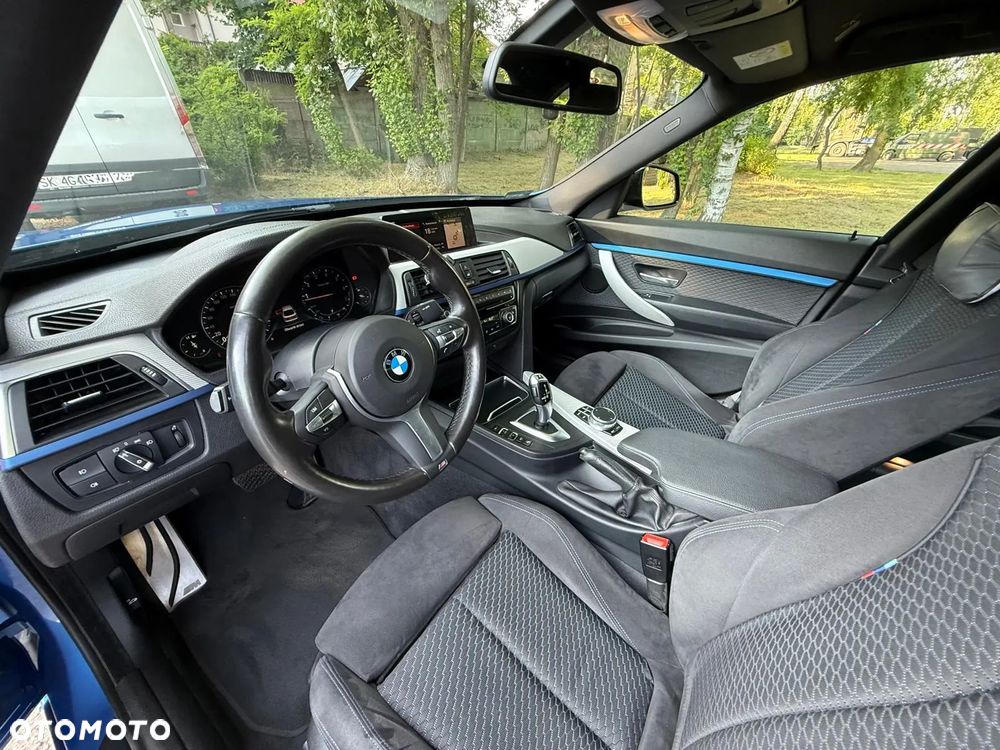BMW 3GT 320i xDrive M Sport - 13