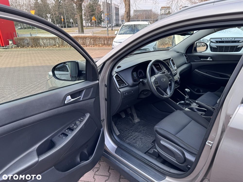 Hyundai Tucson 1.6 GDI BlueDrive GO 2WD - 6