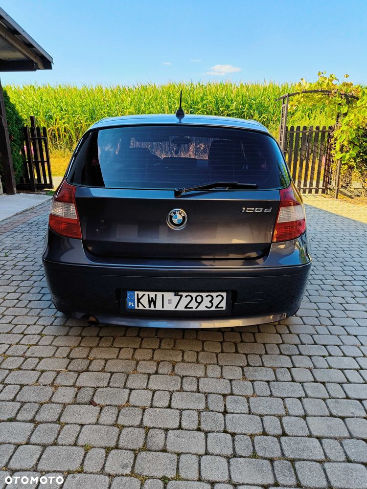BMW Seria 1 2004 photo 4