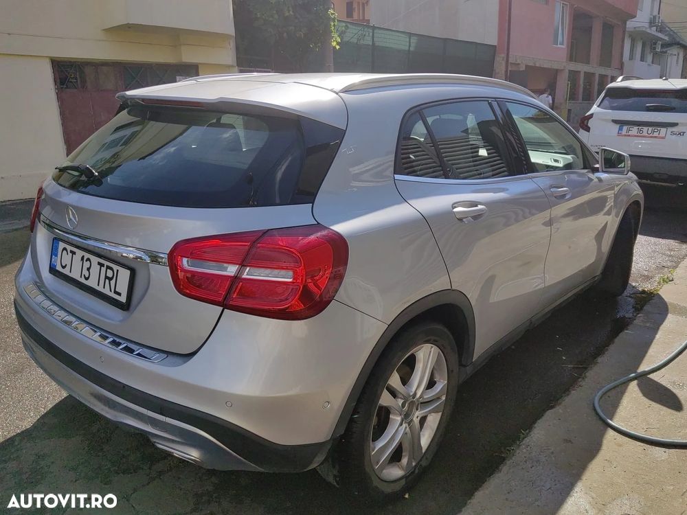 Mercedes-Benz GLA - 3